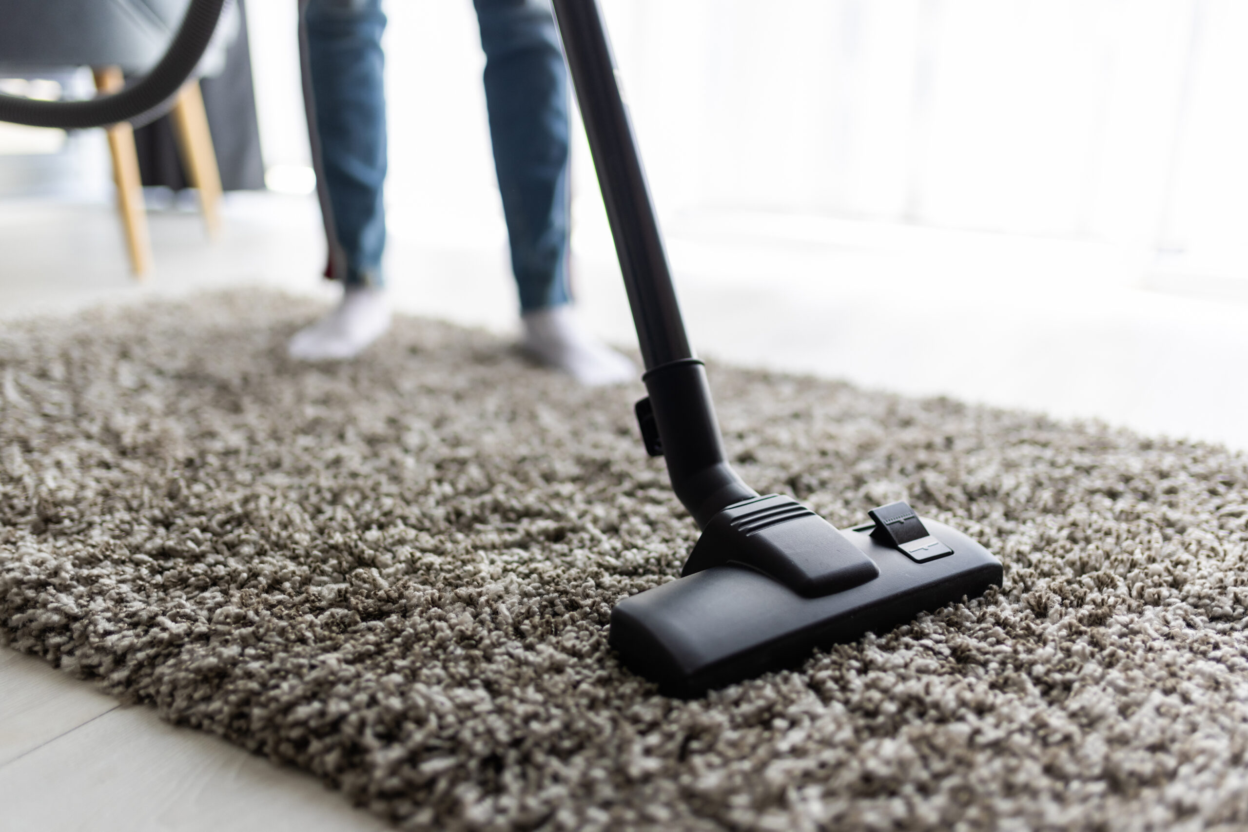 Carpet Steam Cleaning vs Dry Cleaning: Which Method is Best for Your Home?